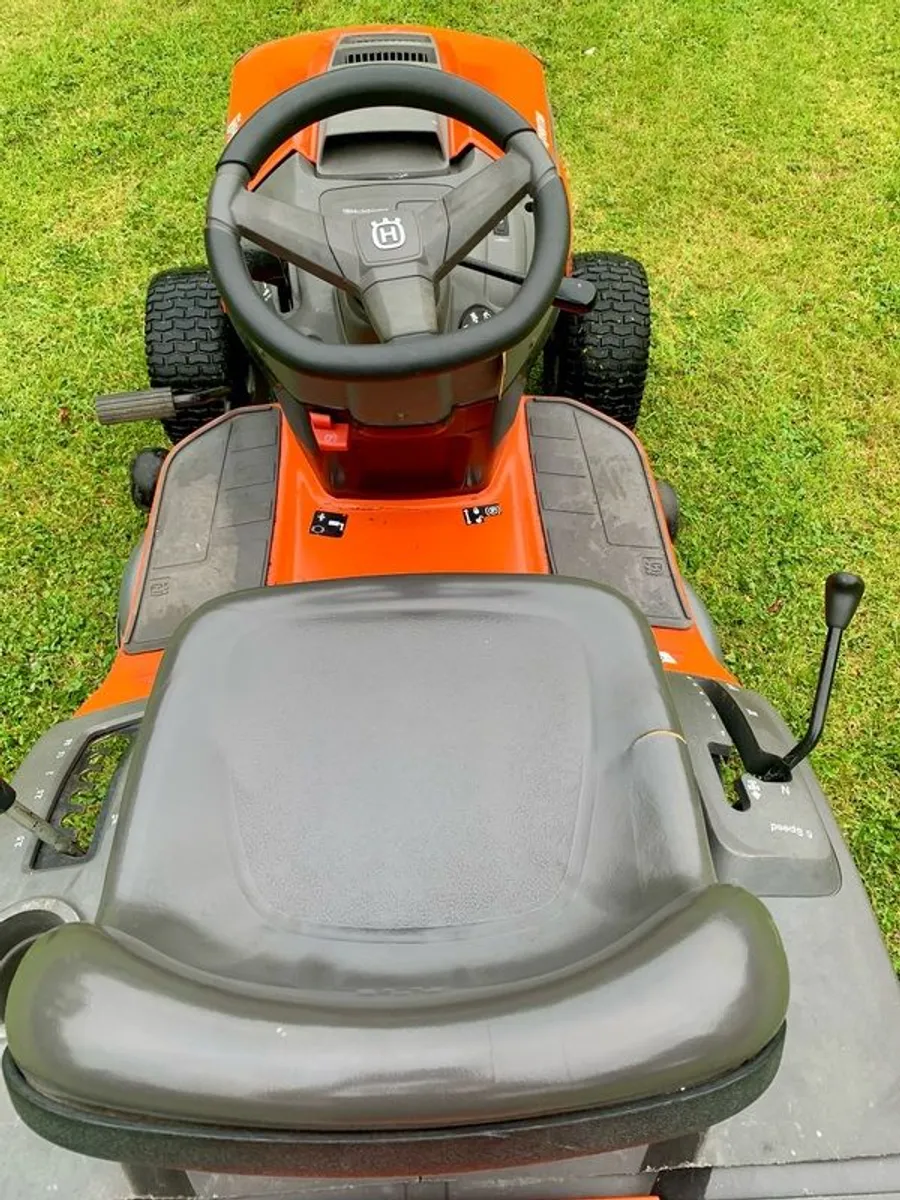 Husqvarna ride on mower - Image 3