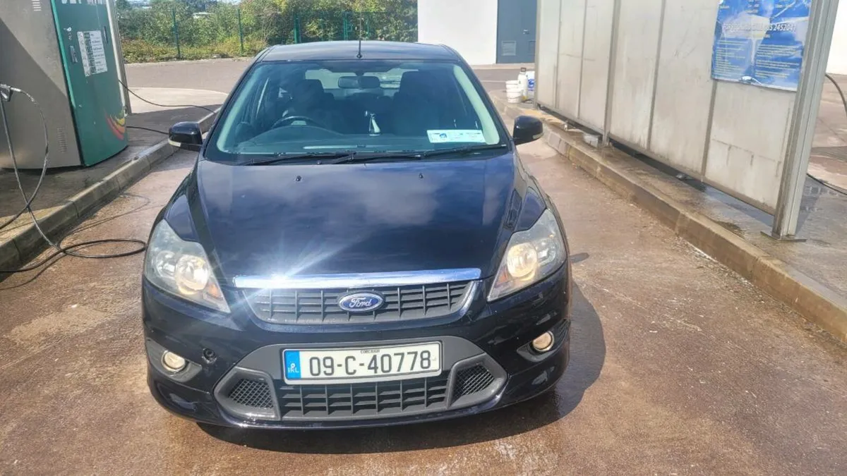 2009 Ford Foucs  Zetec S Nct'd & Taxed - Image 1