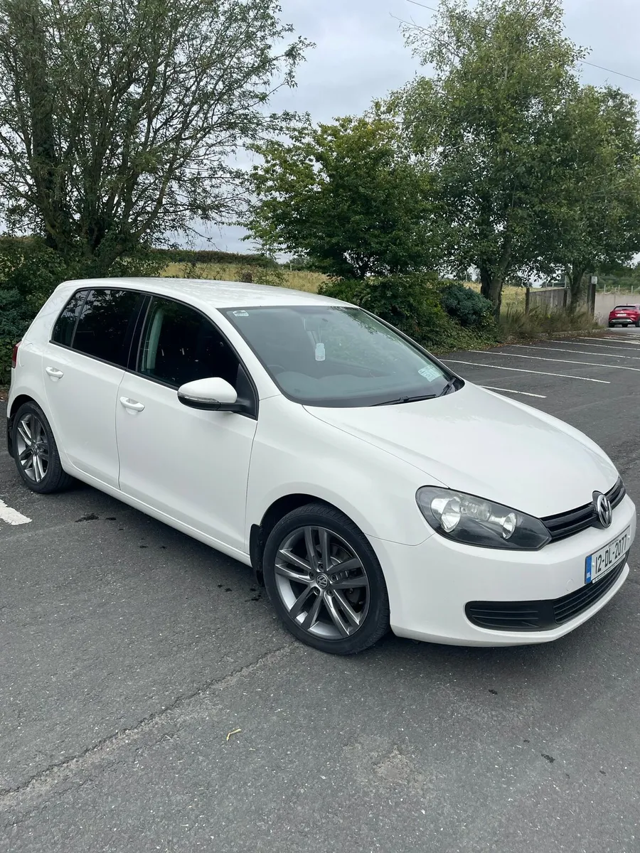 Volkswagen golf - Image 3