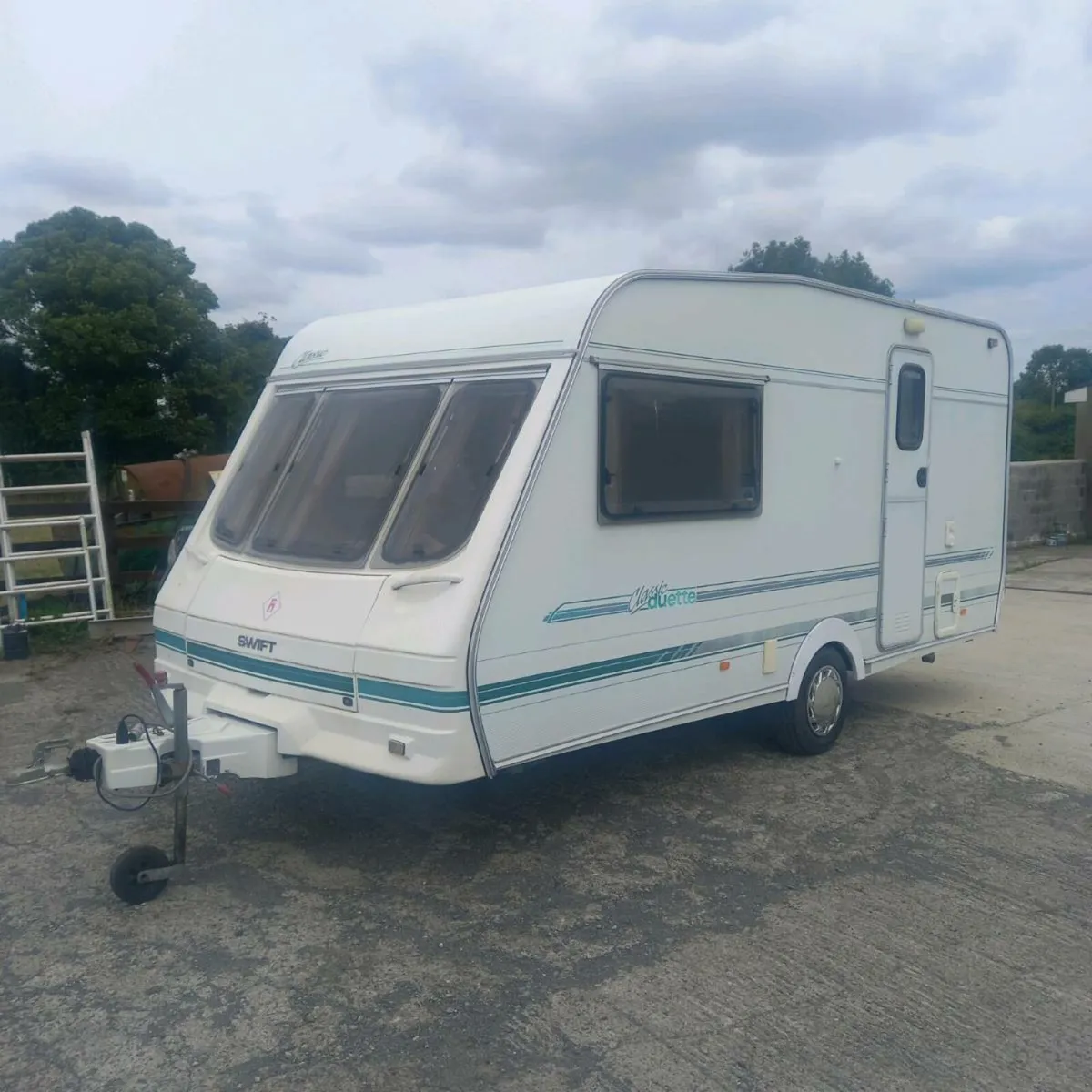 Swift classic 4 berth caravan - Image 1