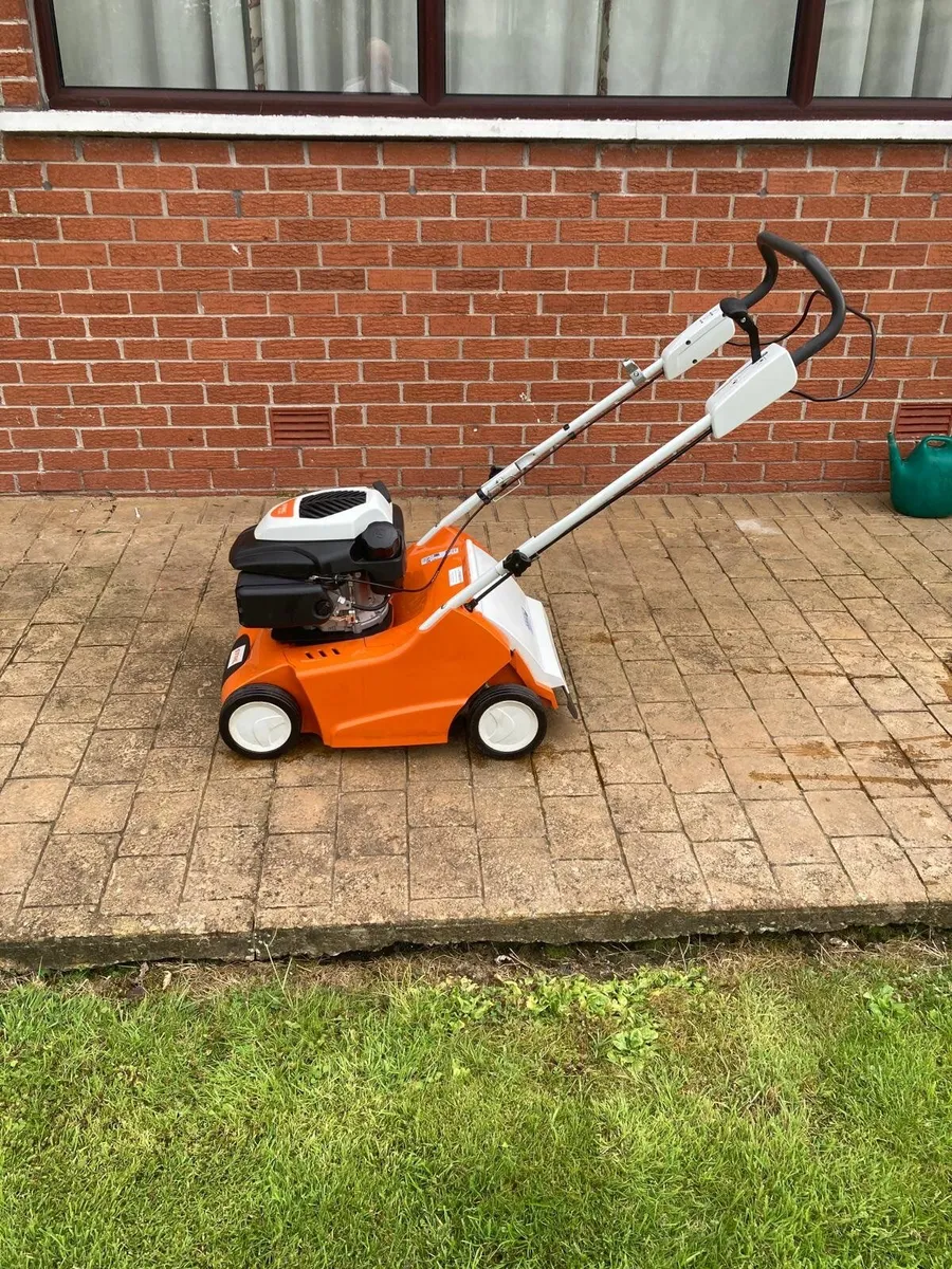 Stihl RL 540 Petrol Lawn Scarifier - Image 1