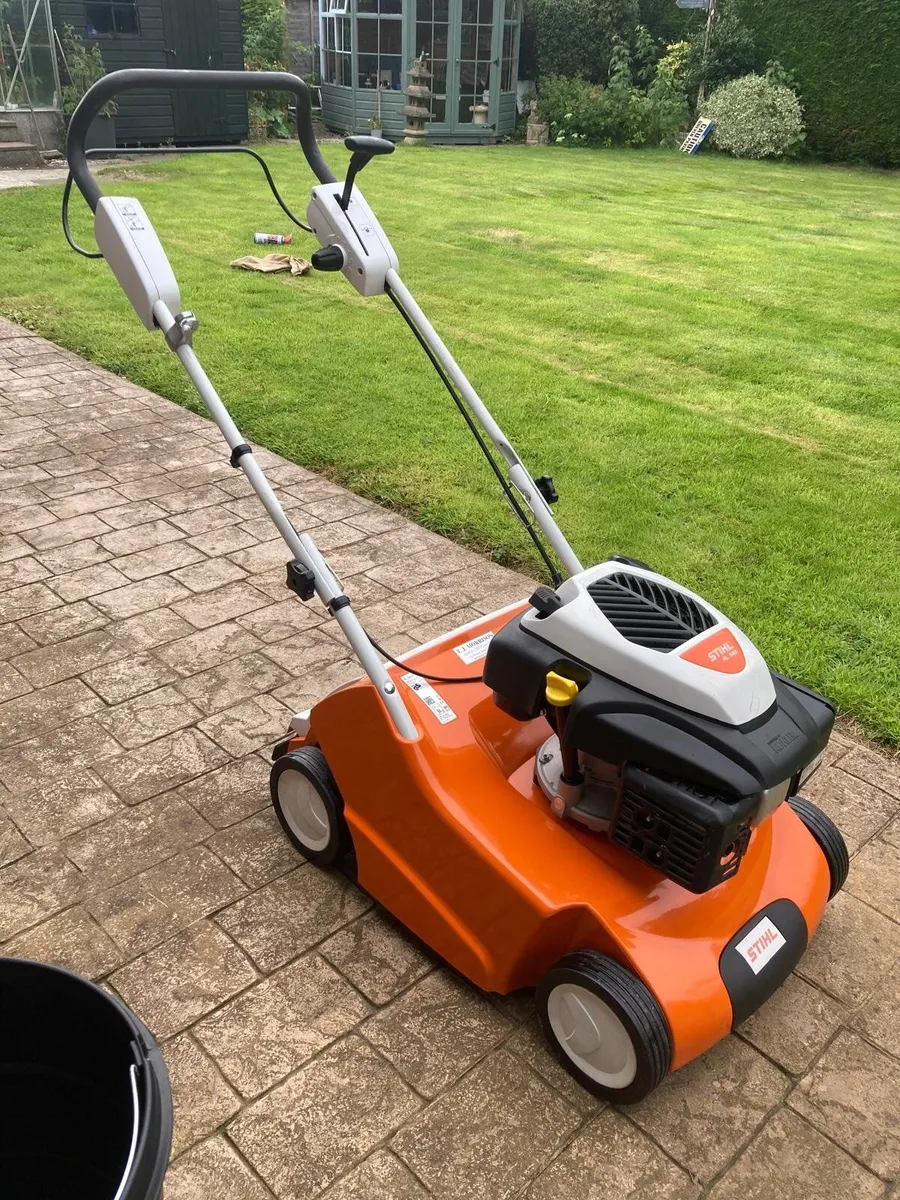 Stihl RL 540 Petrol Lawn Scarifier - Image 3