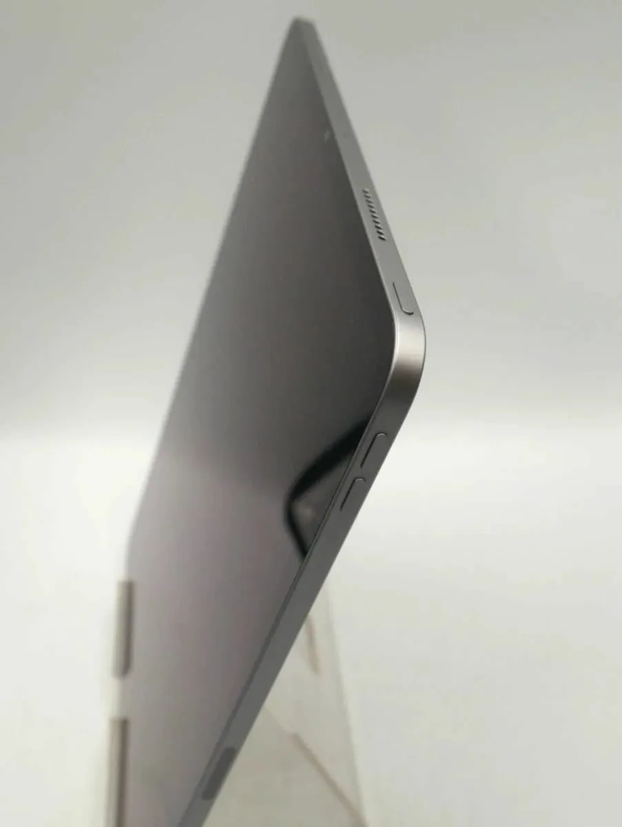Apple iPad Pro 12.9-inch (6th generation) - Image 4