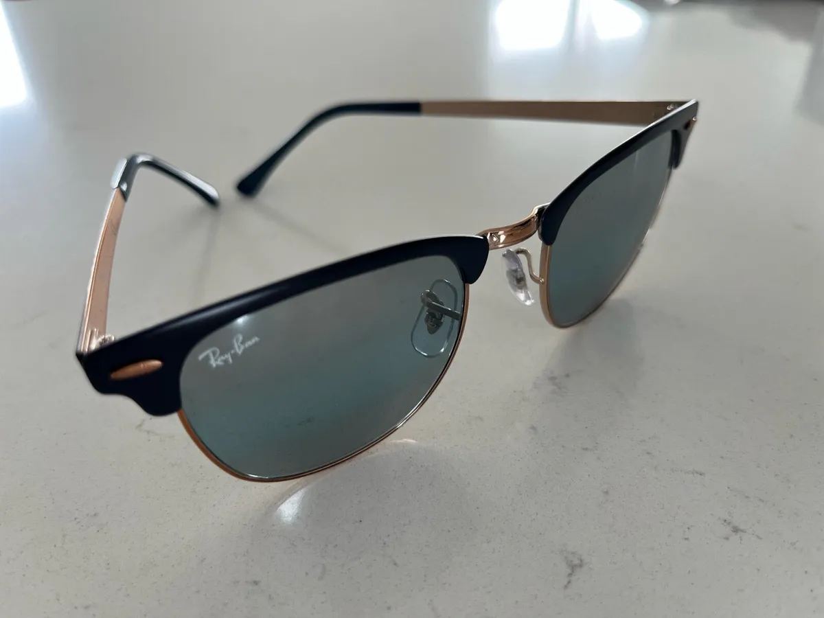 Ray-Ban Sunglasses - Image 3