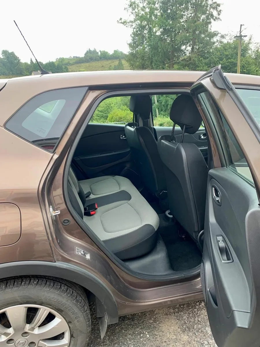 Renault Captur 2015 - Image 2