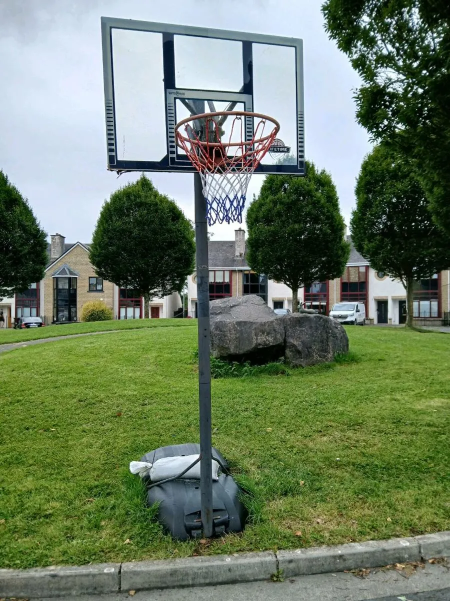 Basketball Hoop - Image 1