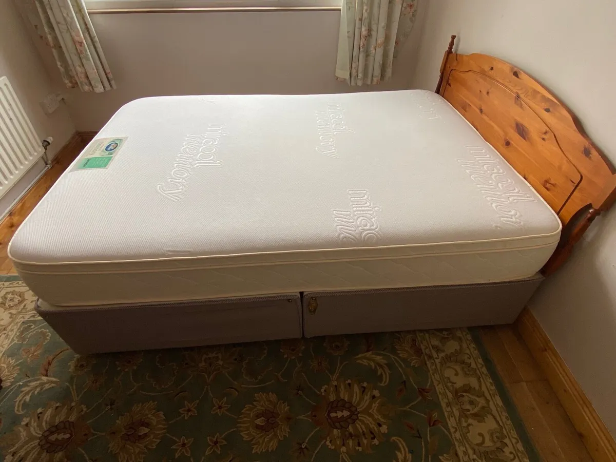 Double bed - guest room, excellent condition - Image 3