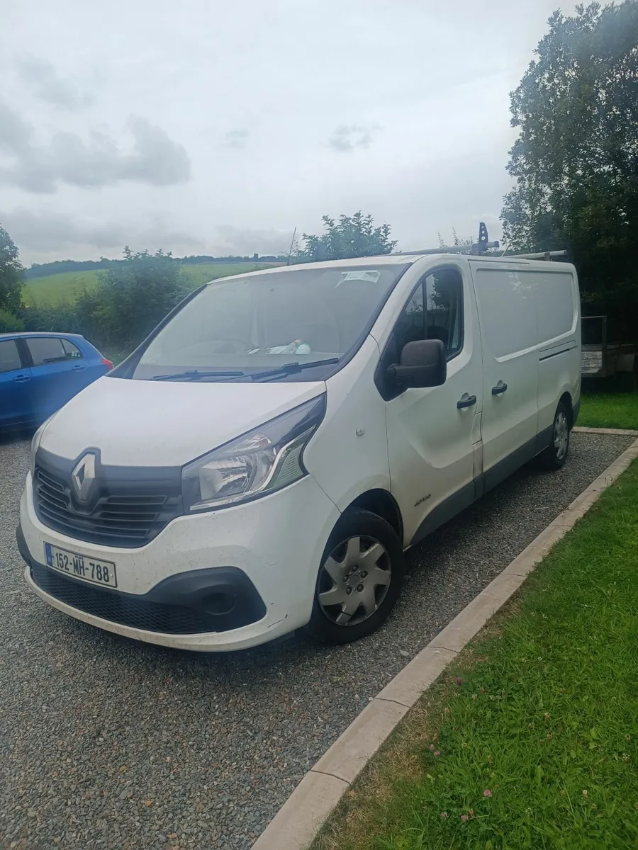 Renault Trafic 2015 €8000 ono - Image 2