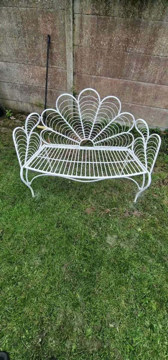 Metal Bench - Image 1