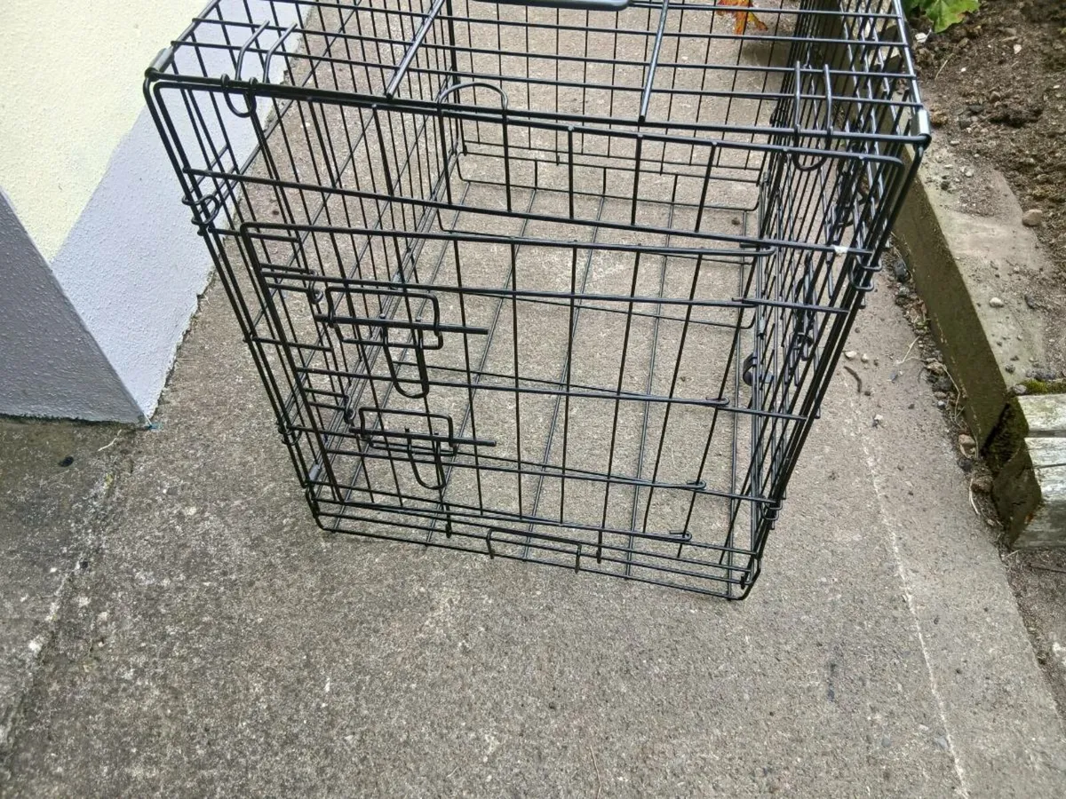 Dog cages - Image 1