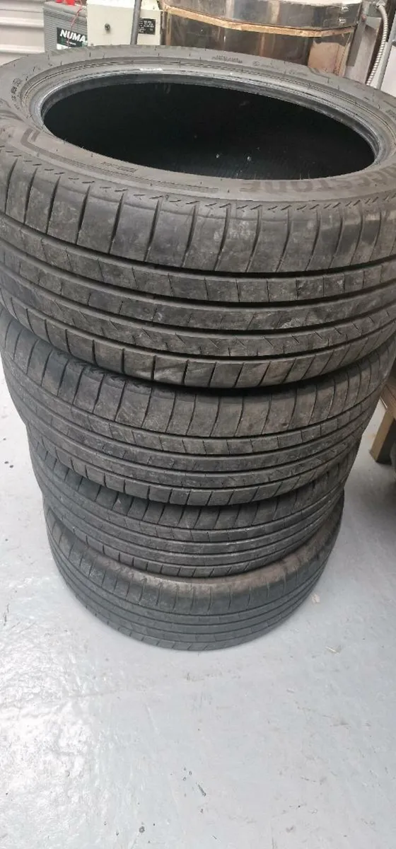 Tyres - Image 3