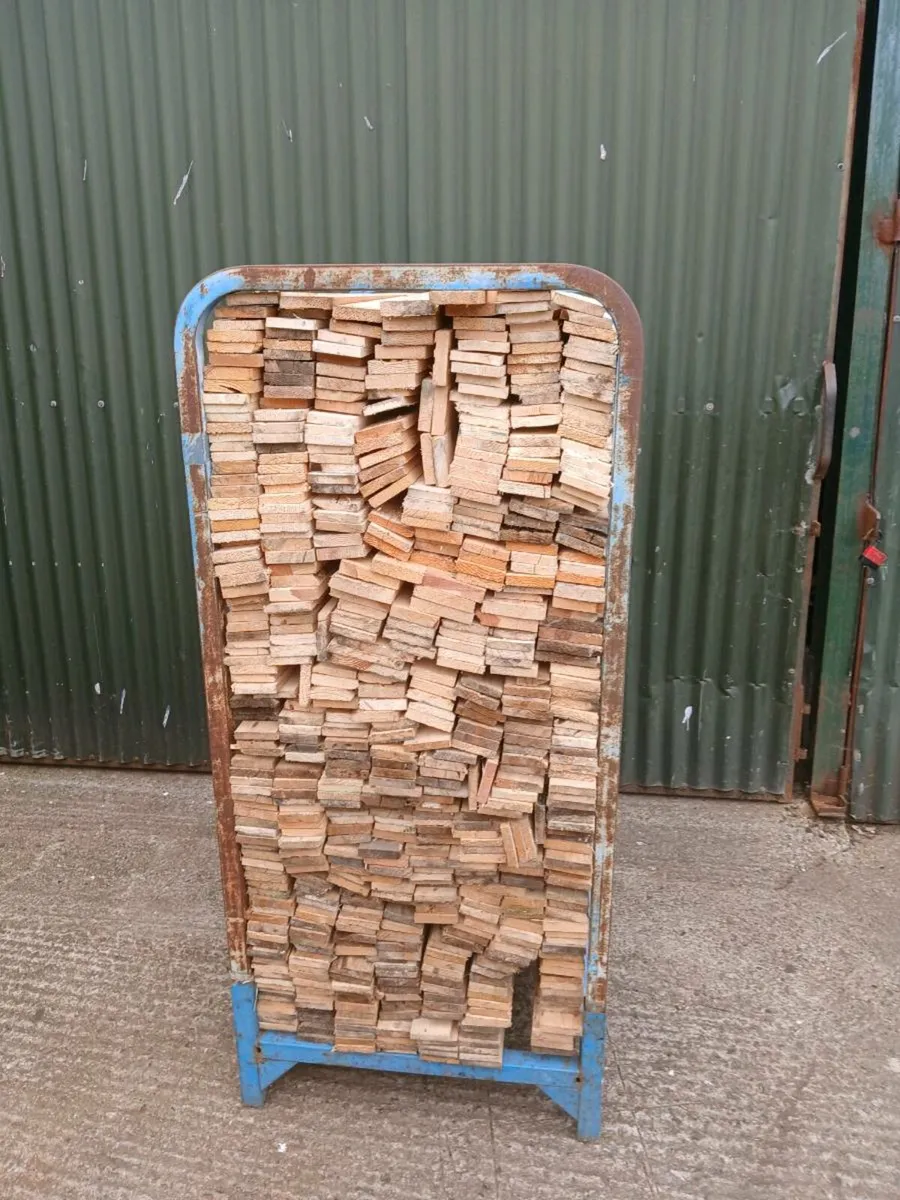 lengths of timber - Image 1