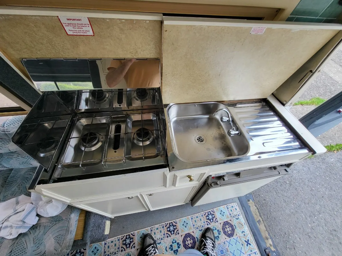 Talbot Campervan - Image 4