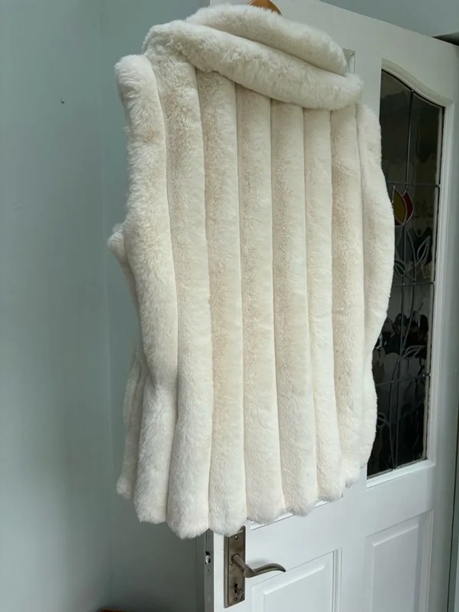 White Fur Gilet - Image 2