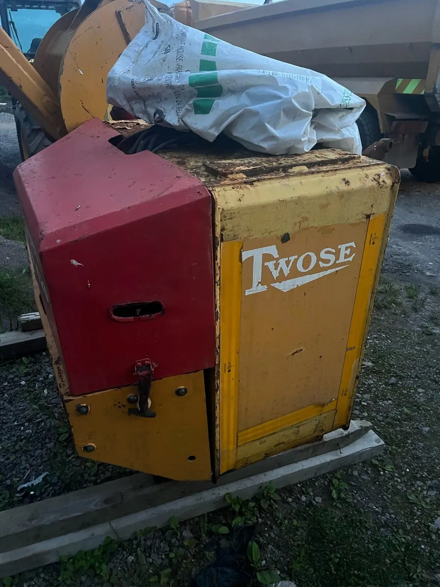 Twose TP600 Hedgecutter - Image 3
