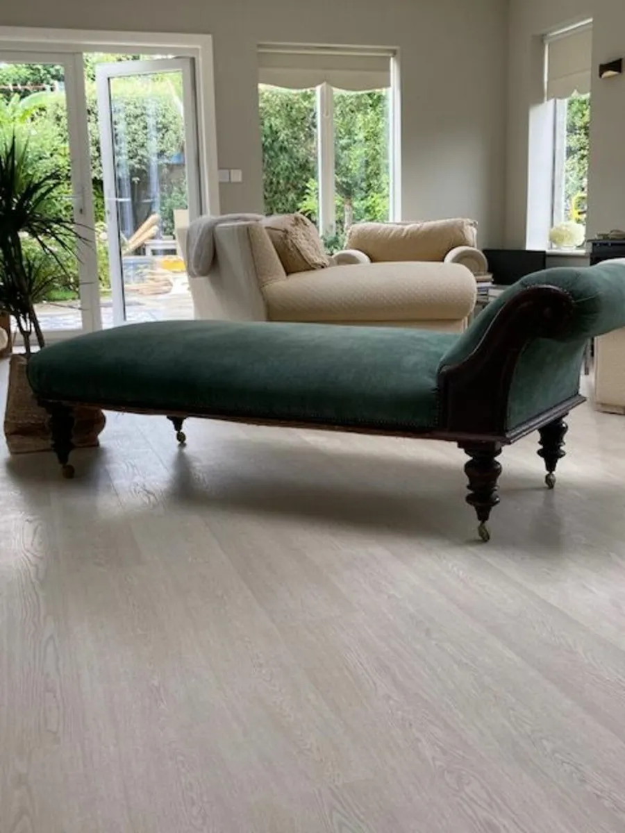 Soft Green Chaise Lounge for Sale for €75 ono - Image 2