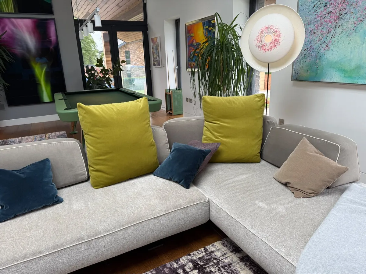 Sofa - Image 4