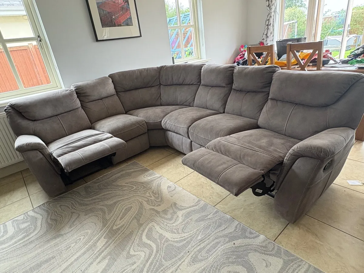 Couch - Image 3