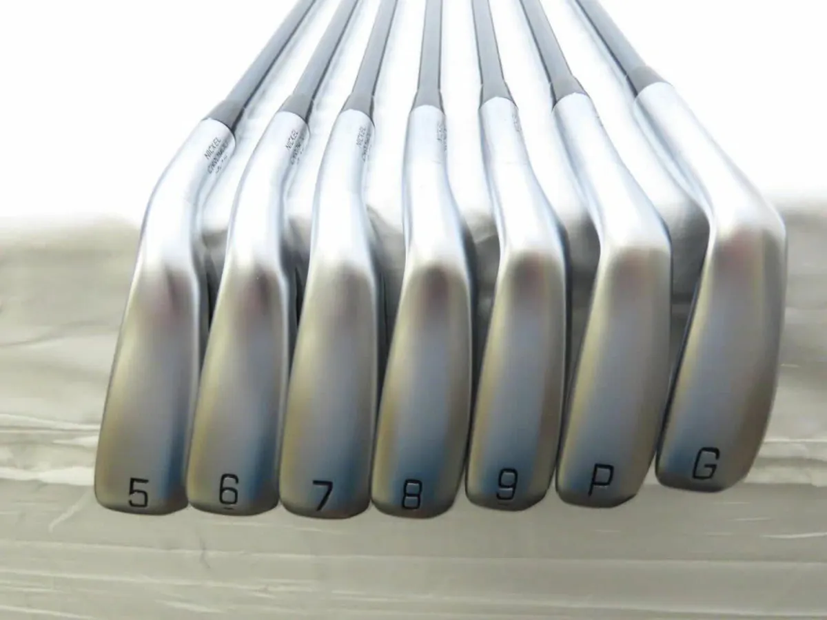 Mizuno JPX 925 Hot Metal Iron Golf Set - Image 2