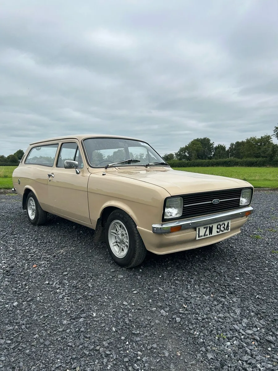 Ford Escort - Image 1