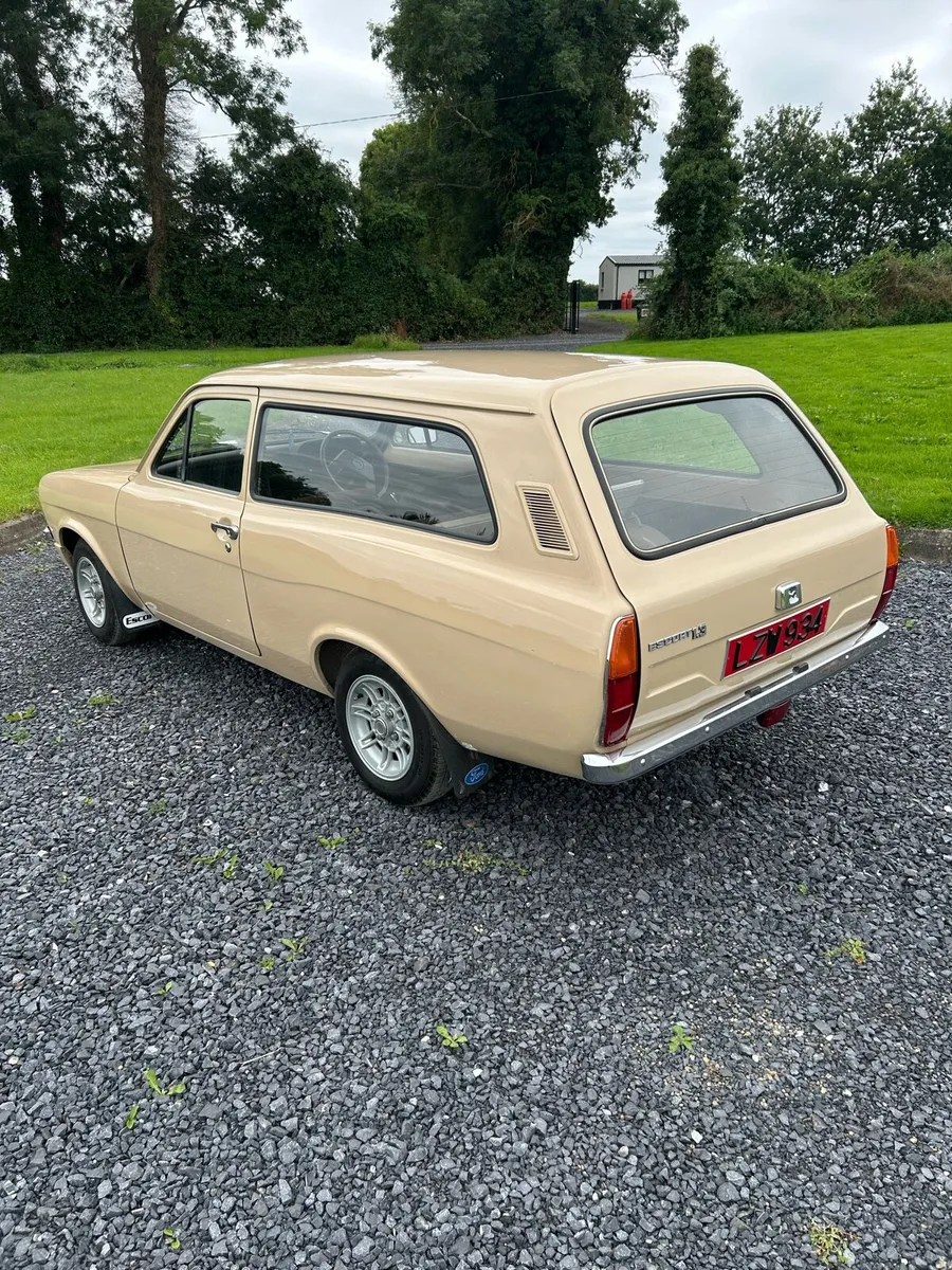 Ford Escort - Image 3