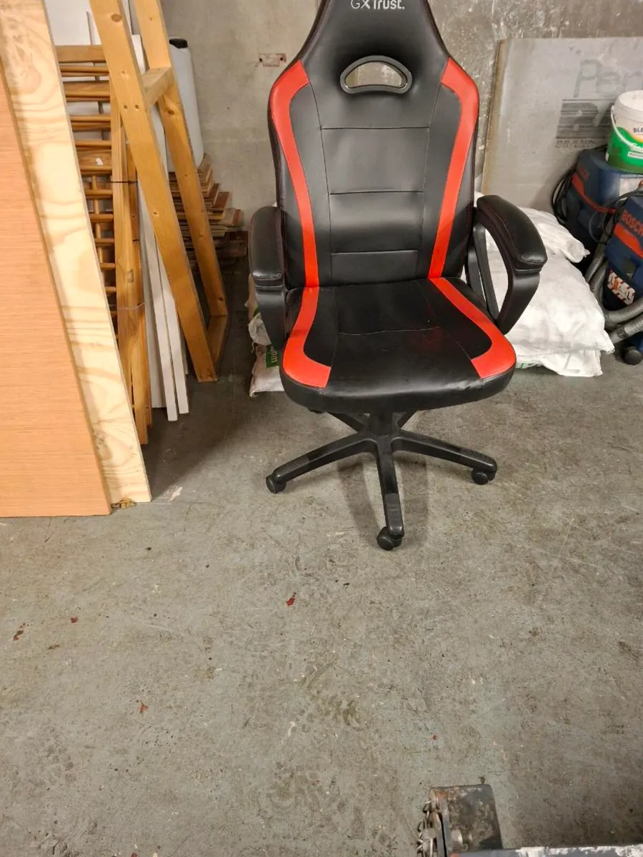 Gaming chair - Image 3