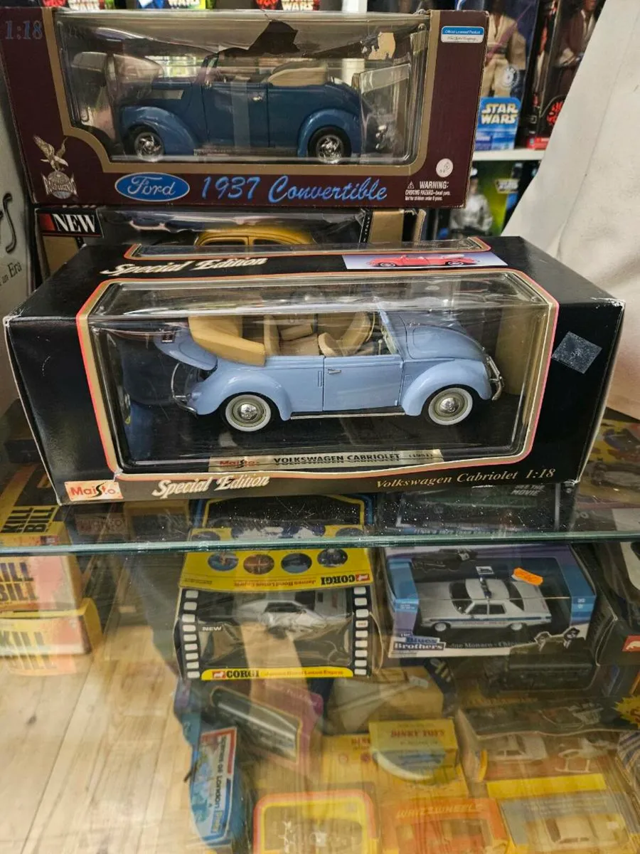 Corgi Maisto VW Beetle 1.18 - Image 1