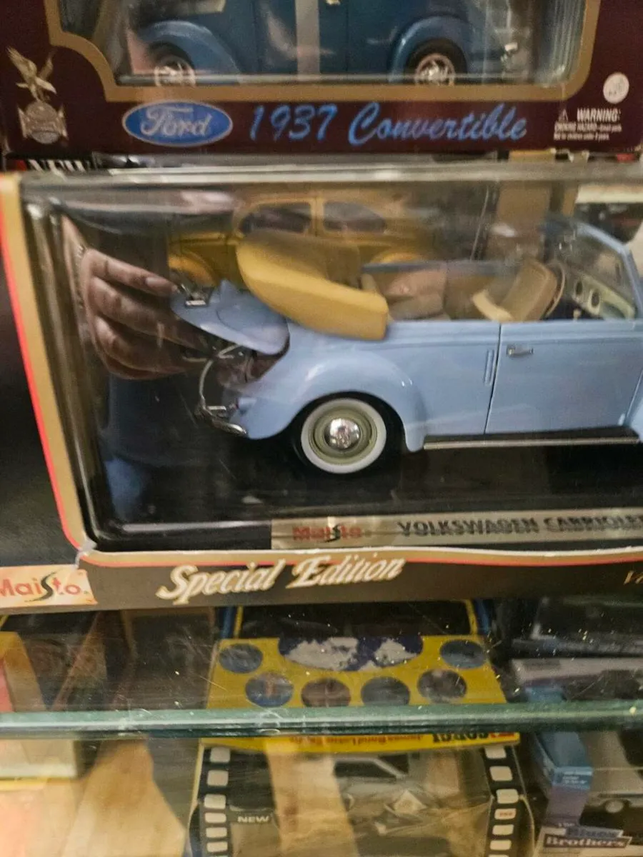 Corgi Maisto VW Beetle 1.18 - Image 2