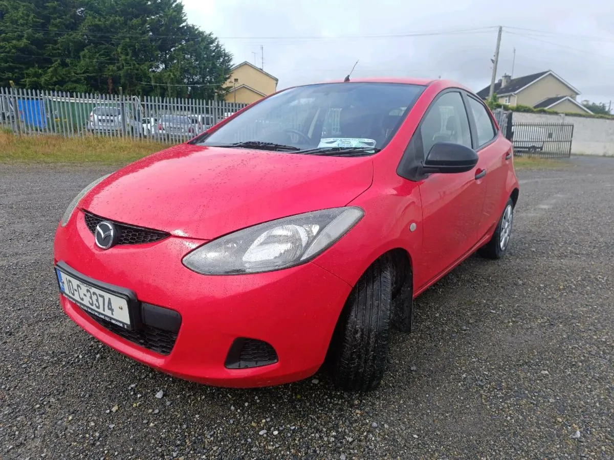 2010 Mazda 2 - Image 2
