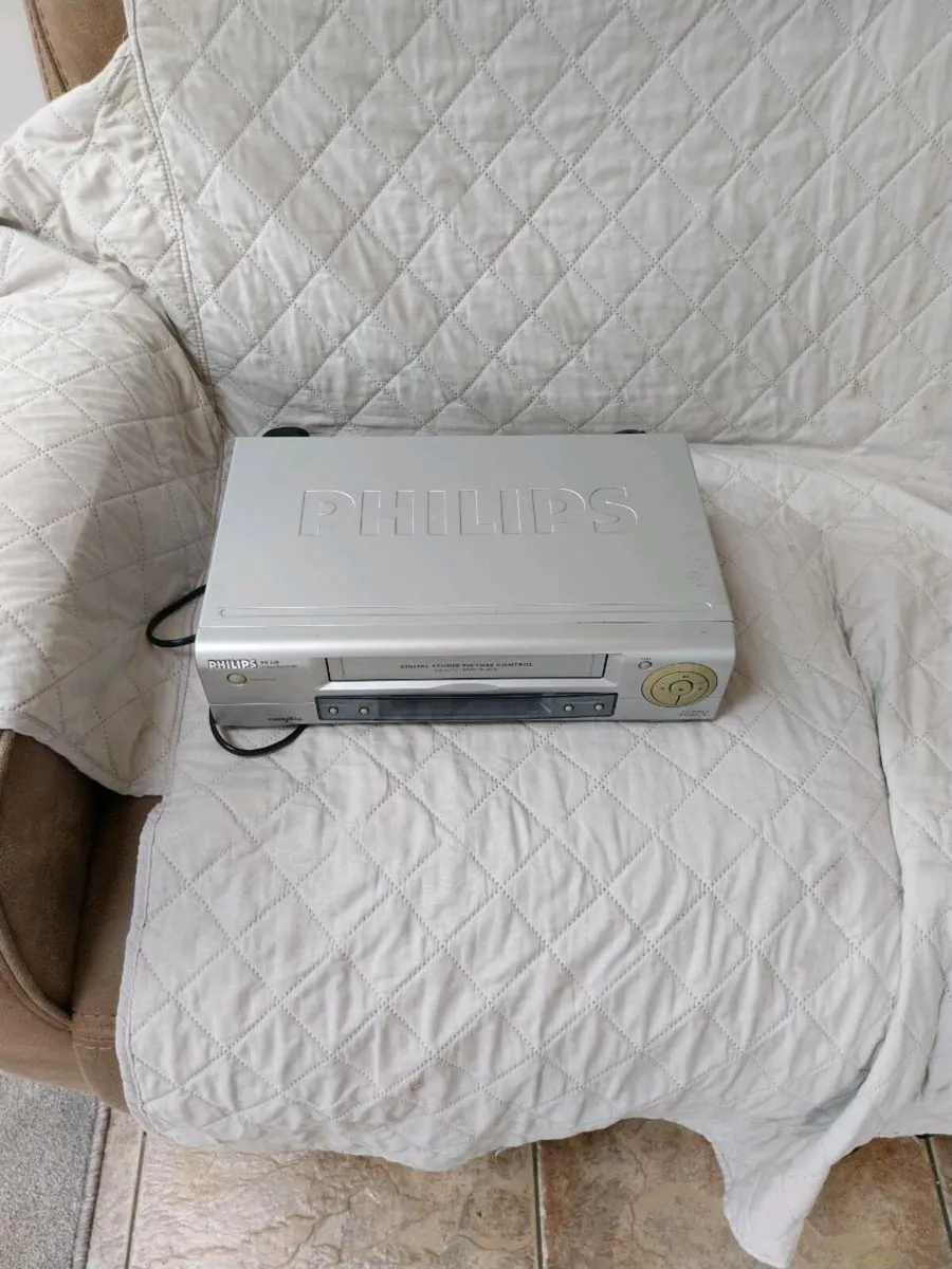 phillips vhs player - Image 2