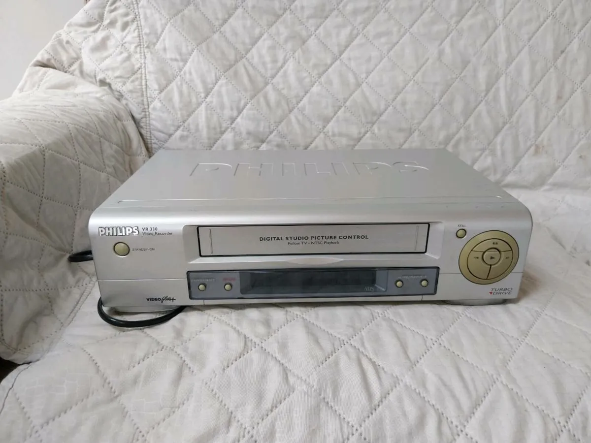 phillips vhs player - Image 1