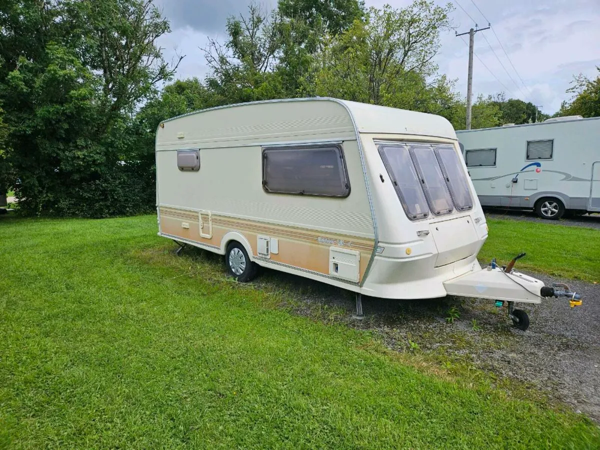 4 berth caravan - Image 2