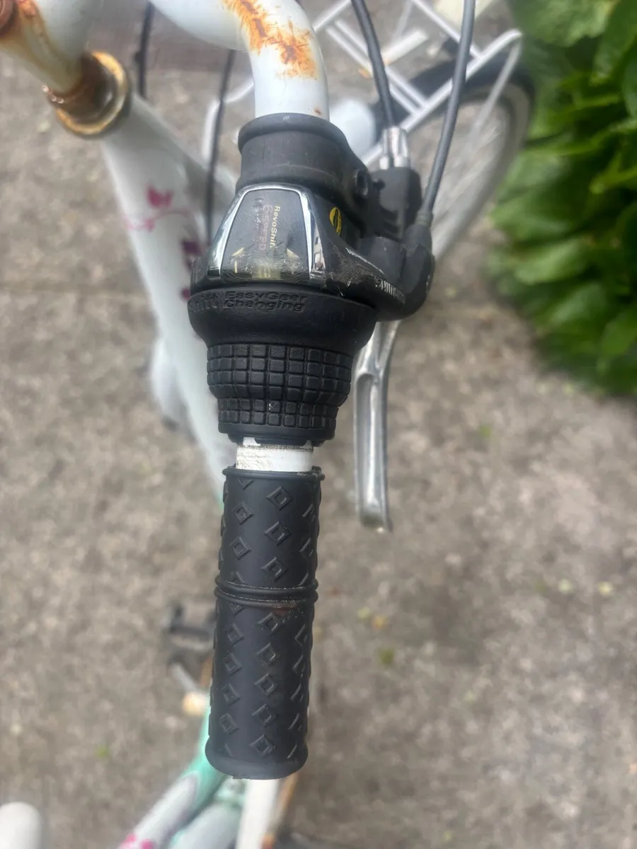 Girls bikes - Image 2