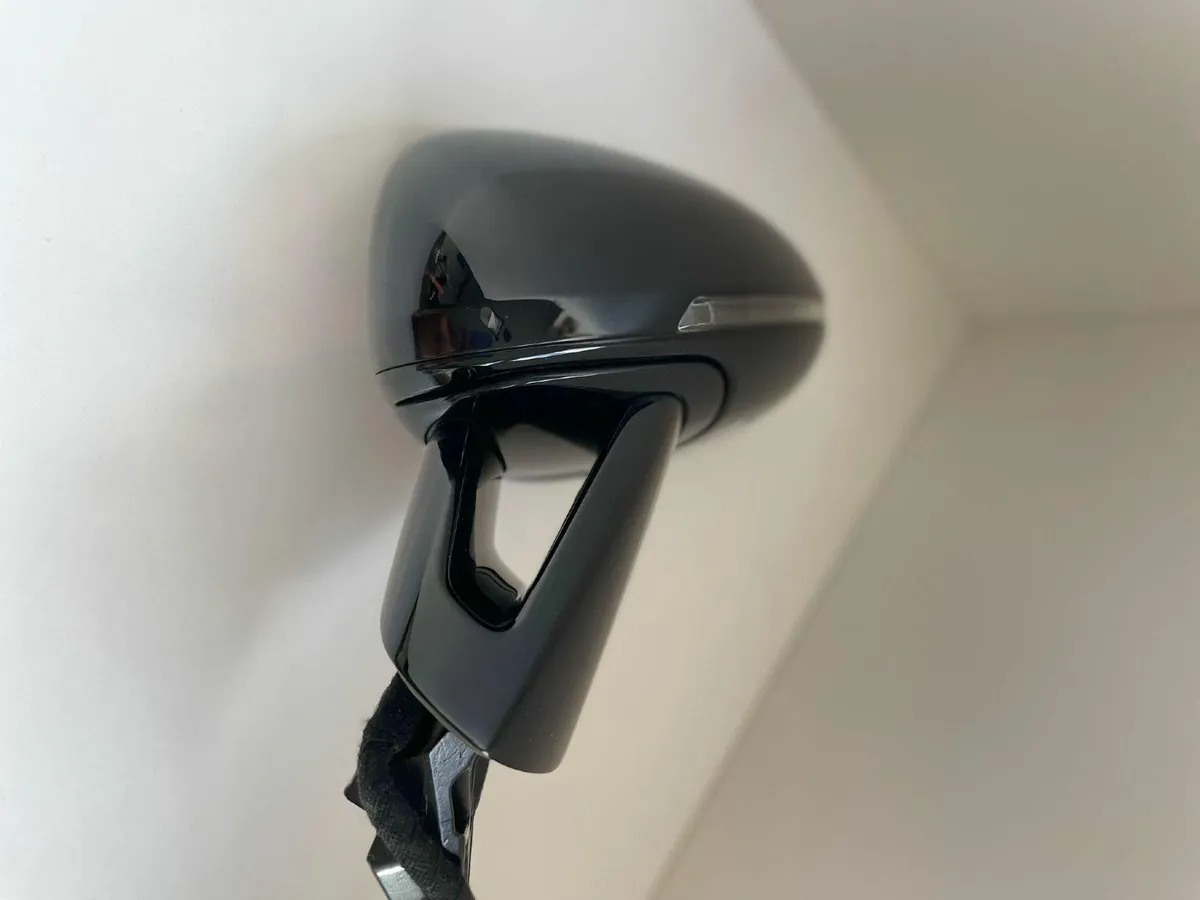 PORSCHE MACAN 95B GTS TURBO LEFT SIDE WING MIRROR - Image 2