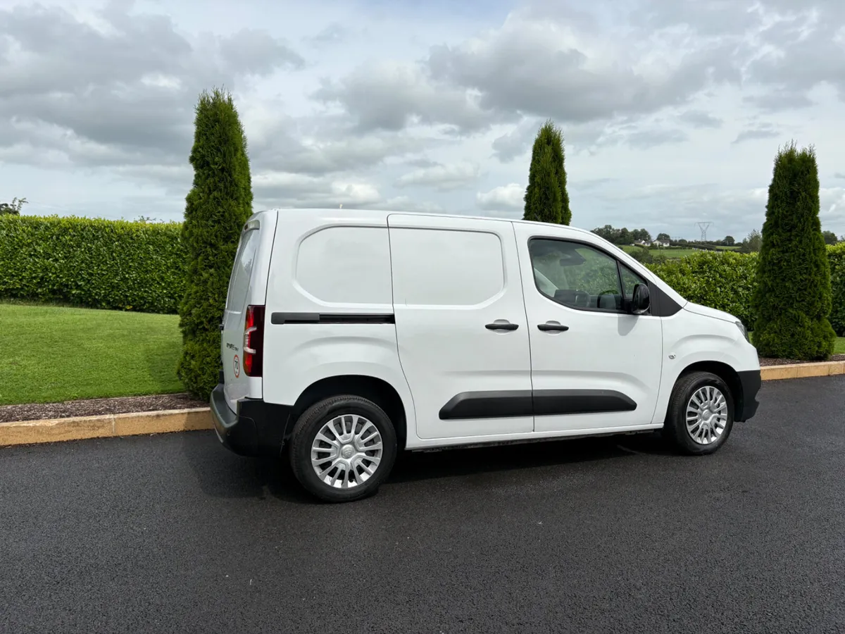 Toyota Proace City 2023 - Image 2