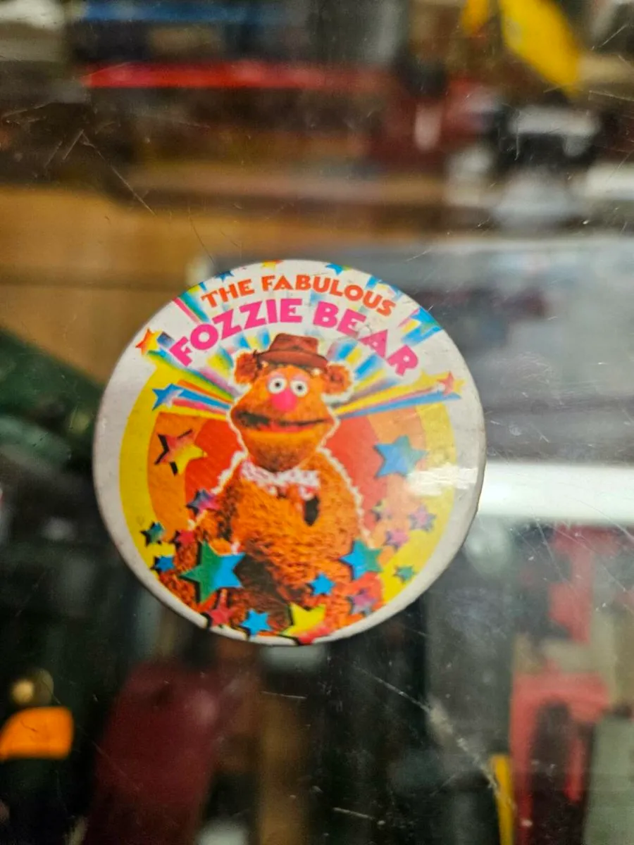 Vintage The Muppets Fozzie Bear Badge - Image 2