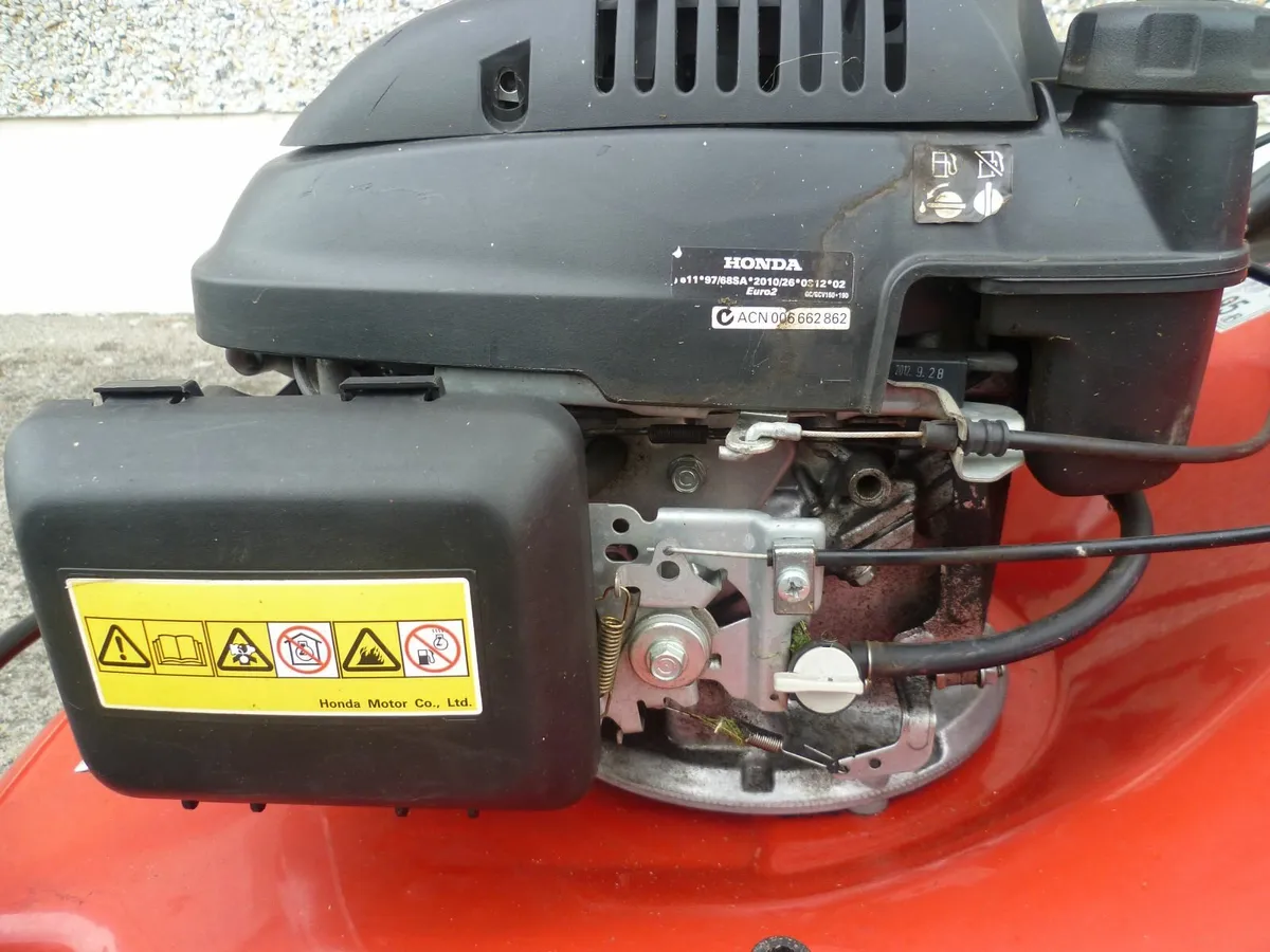 Harry Lawnmower - Image 4