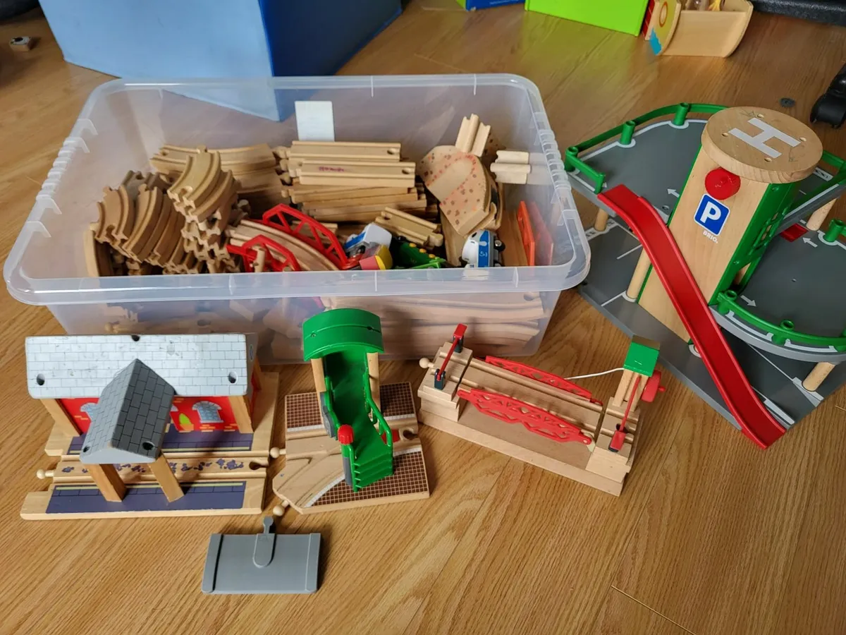 Wooden train set - Image 3