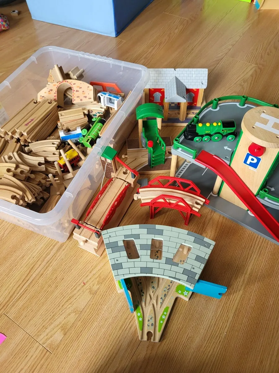 Wooden train set - Image 1