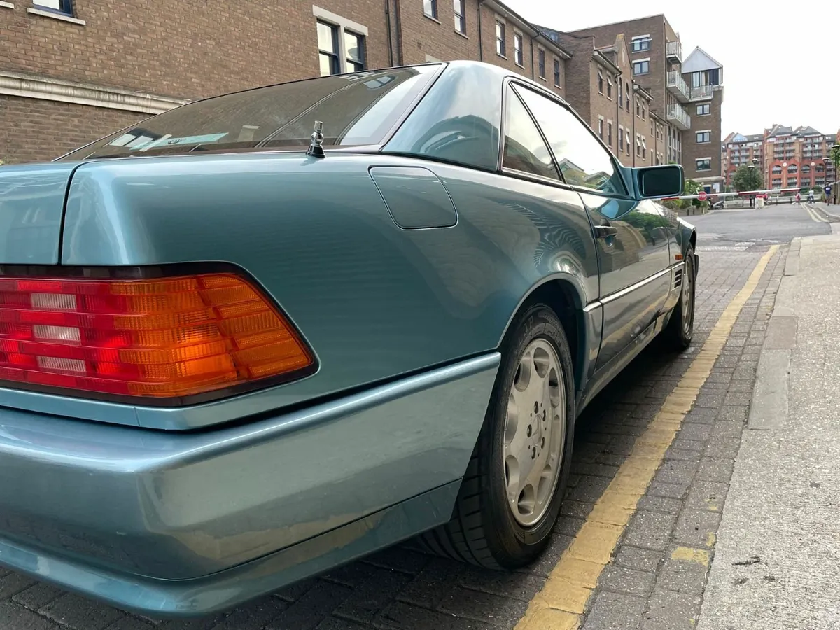 Mercedes-Benz 300 1992 - Image 1
