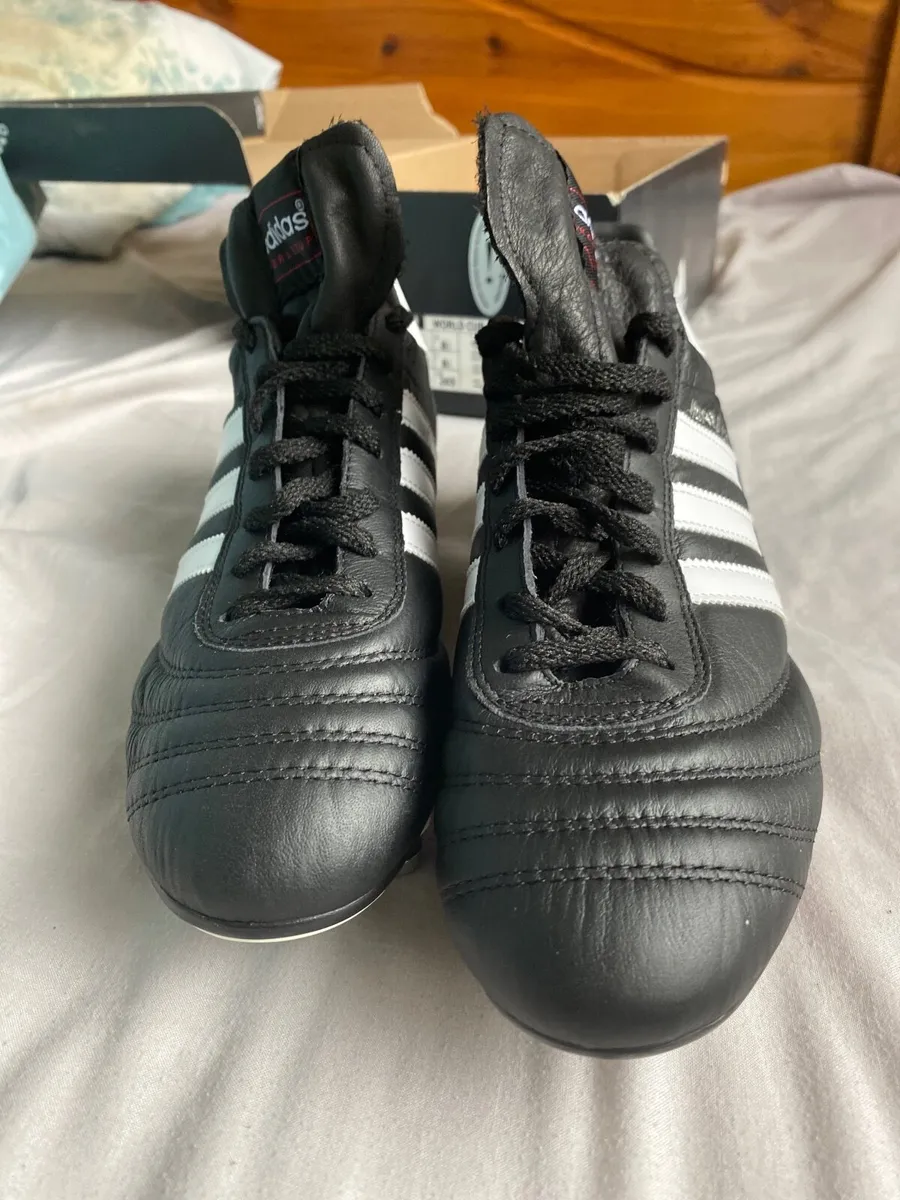 Football boots - Image 2