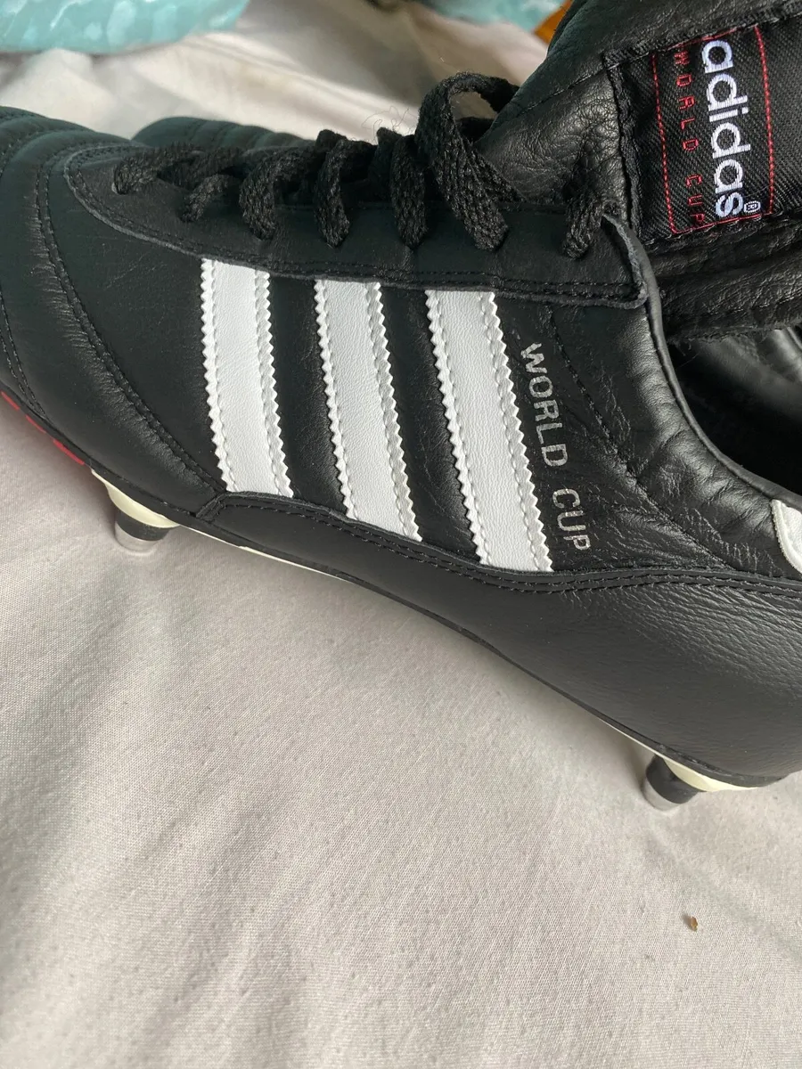 Football boots - Image 3