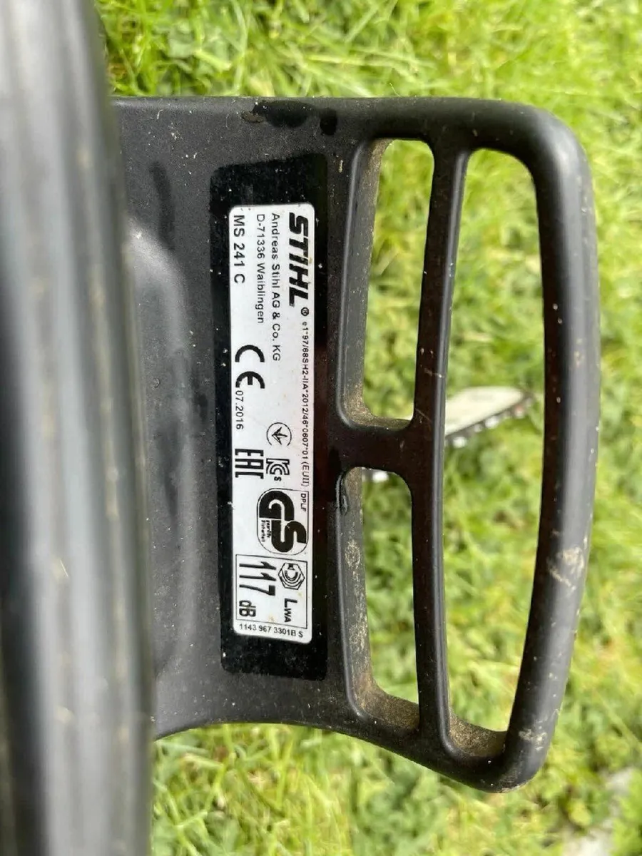 Stihl MS241C Chainsaw 14” bar - Image 2
