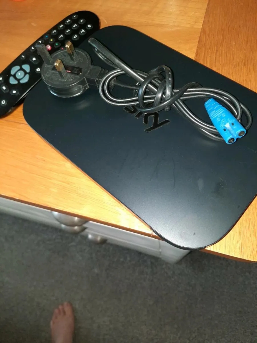 Sky Q box - Image 2