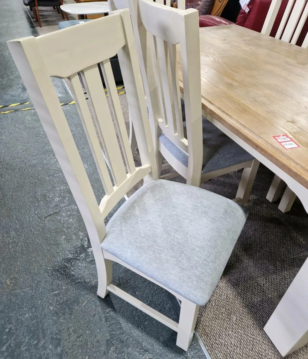 Grey table & 8 chairs - Image 3