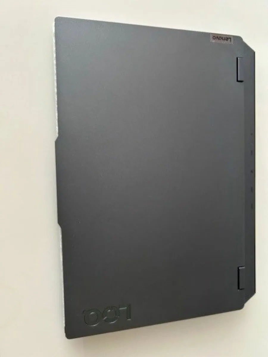 Lenovo R5 / 24GB 1TB / 15.6 / RTX 3050 LAPTOP - Image 1