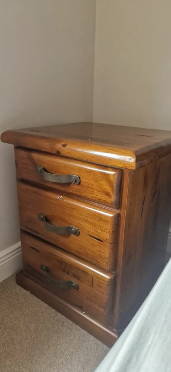 Pair of Solid Wood Bedside Lockers - Image 3