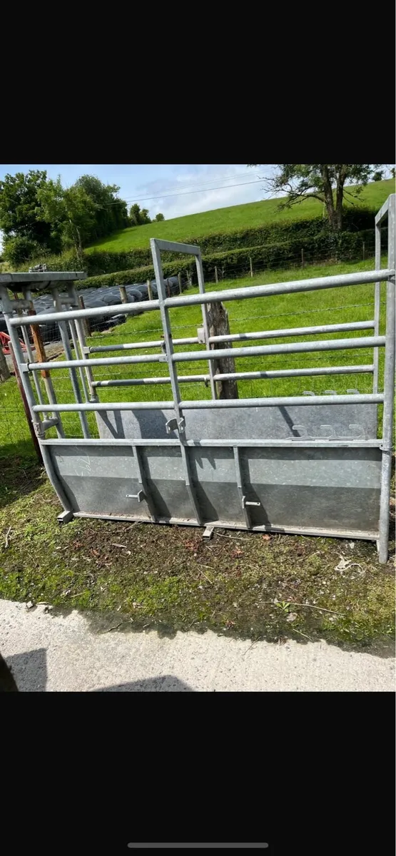 Mobile Cattle Crush