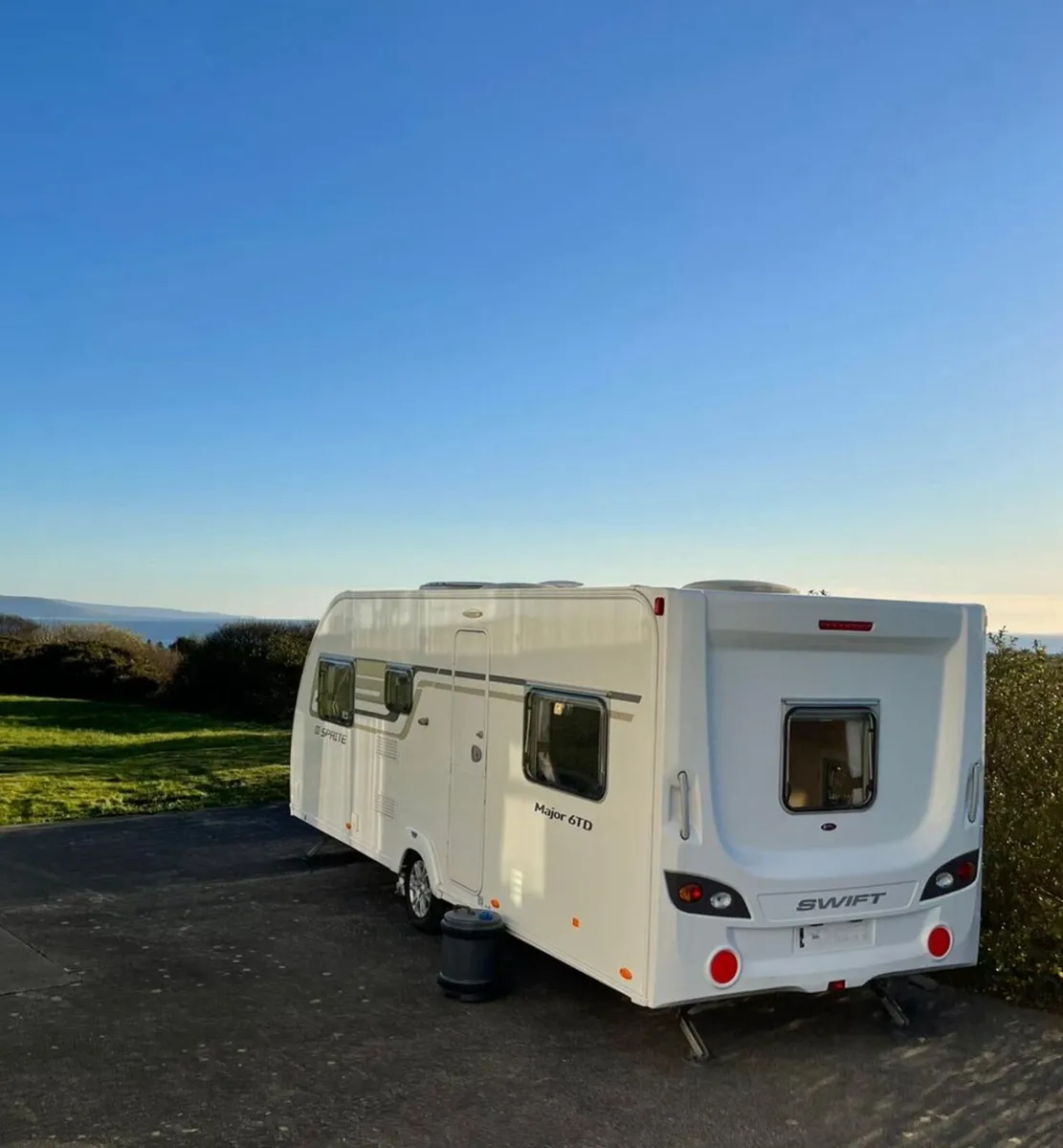 Family 6 berth caravan - Sprite Major 6TD - Image 2