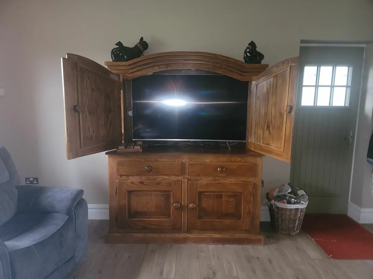 FRENCH DRESSER